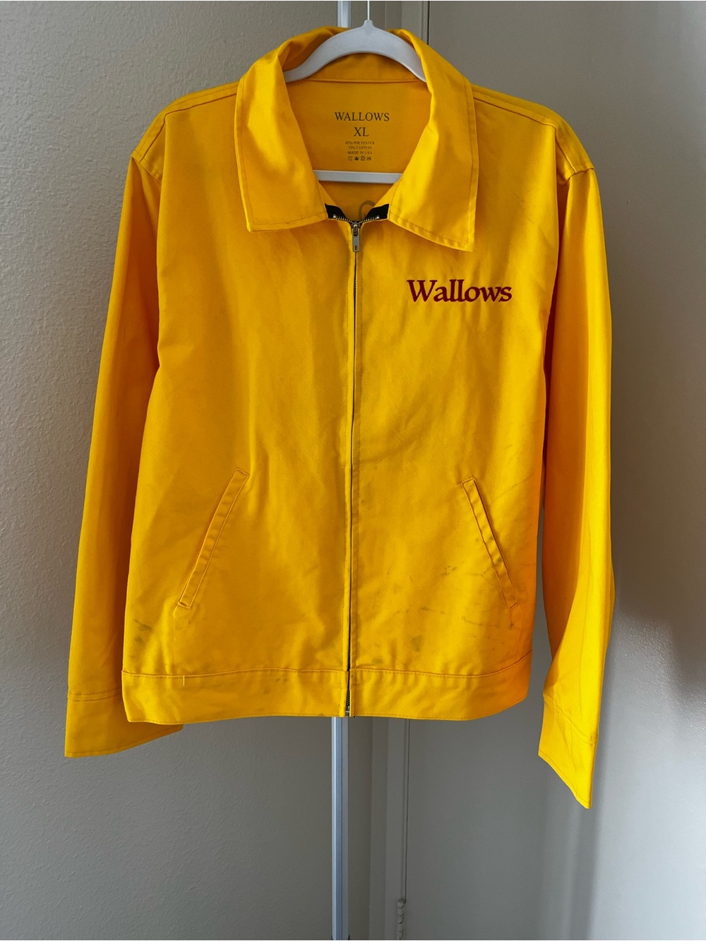 Wallows "Mind The Gap To Jump In The Hole” Full Zip Jacket Size XL *READ*